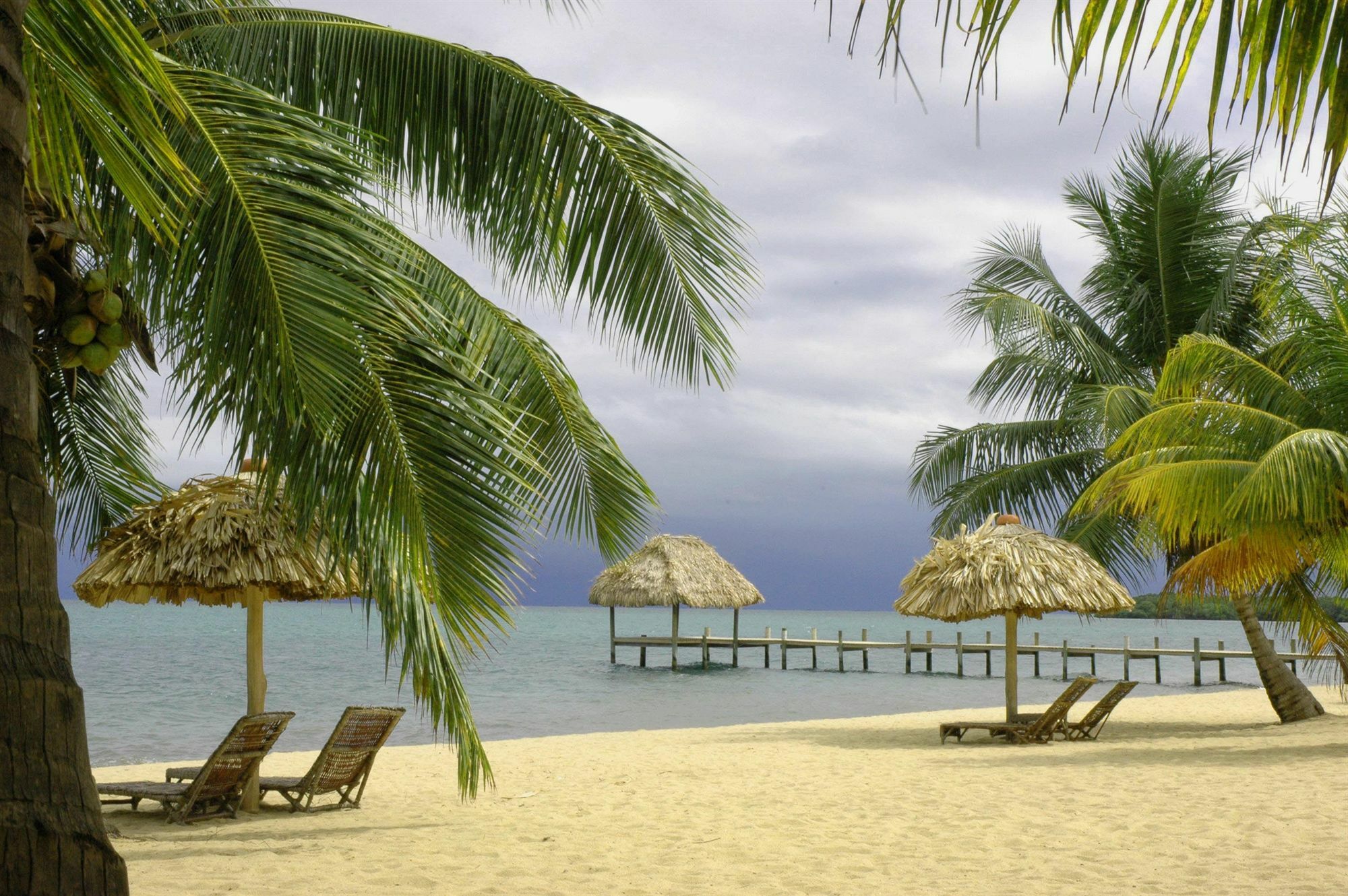 Almond Beach Resort And Spa Dangriga Exterior photo